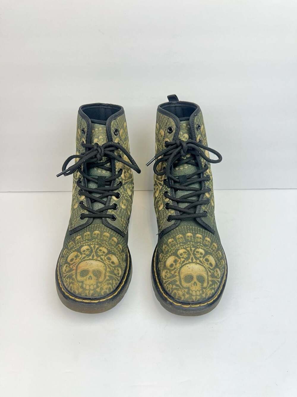 Skull Print Lace-Up Canvas Combat Boots Women’s Size US 7 Euro 38